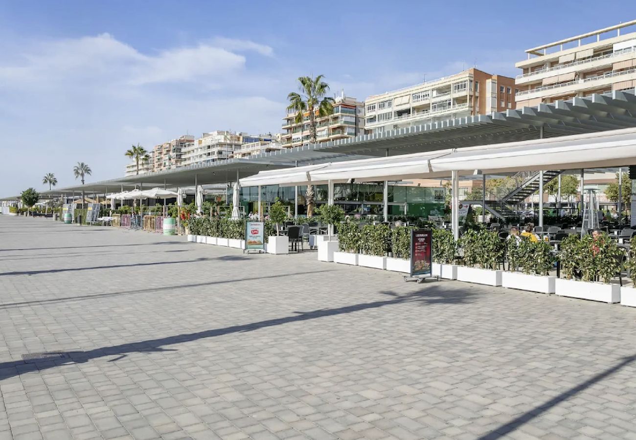 Apartamento en Santa Pola - Primera Línea de playa y paseo marítimo - Domidai 