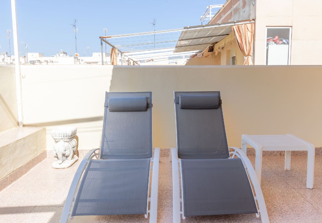 Apartamento en Santa Pola - Blue-Bay, ático a 20 metros de la playa by Domidai 