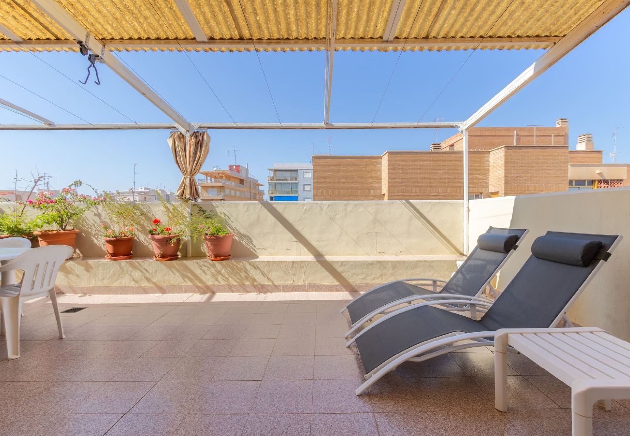 Apartamento en Santa Pola - Blue-Bay, ático a 20 metros de la playa by Domidai 