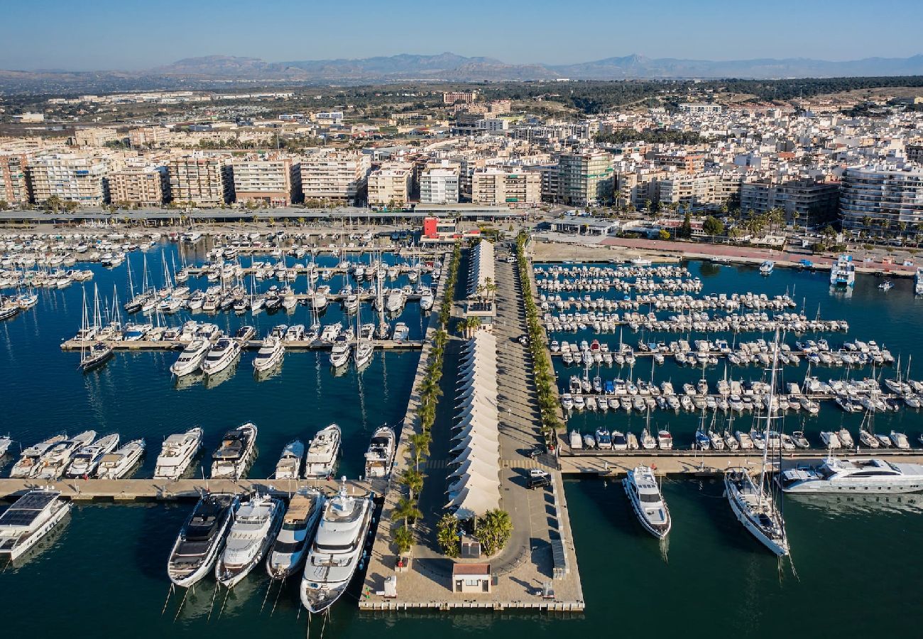 Apartamento en Santa Pola - Ático con vistas panorámicas - Relax & teletrabajo 