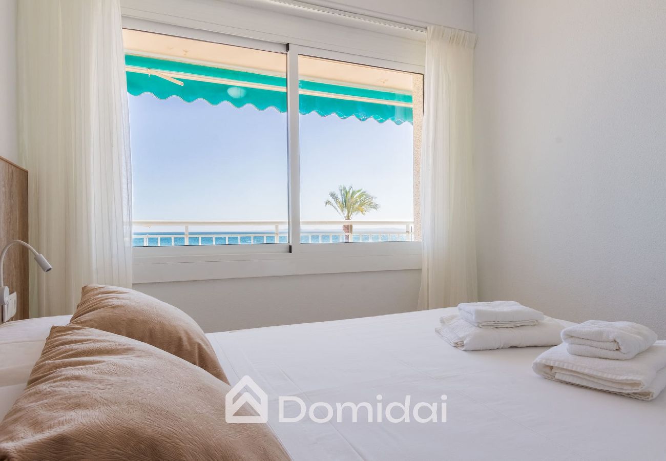 Apartamento en Santa Pola - Primera línea de playa ideal para teletrabajo 