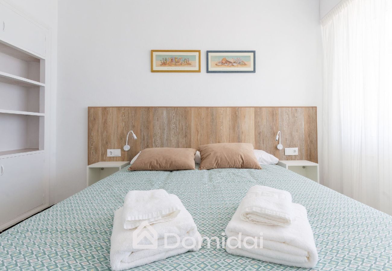 Apartamento en Santa Pola - Primera línea de playa ideal para teletrabajo 