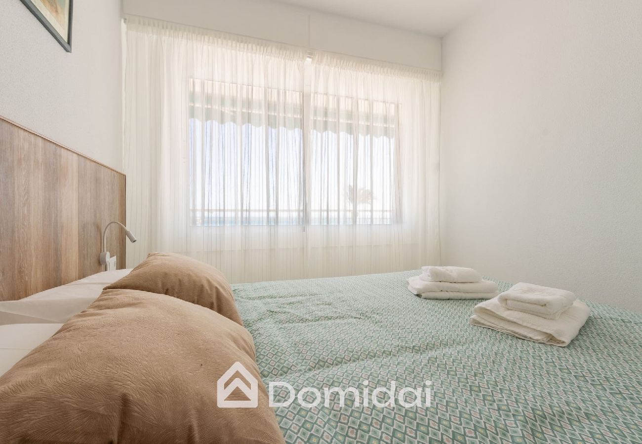 Apartamento en Santa Pola - Primera línea de playa ideal para teletrabajo 