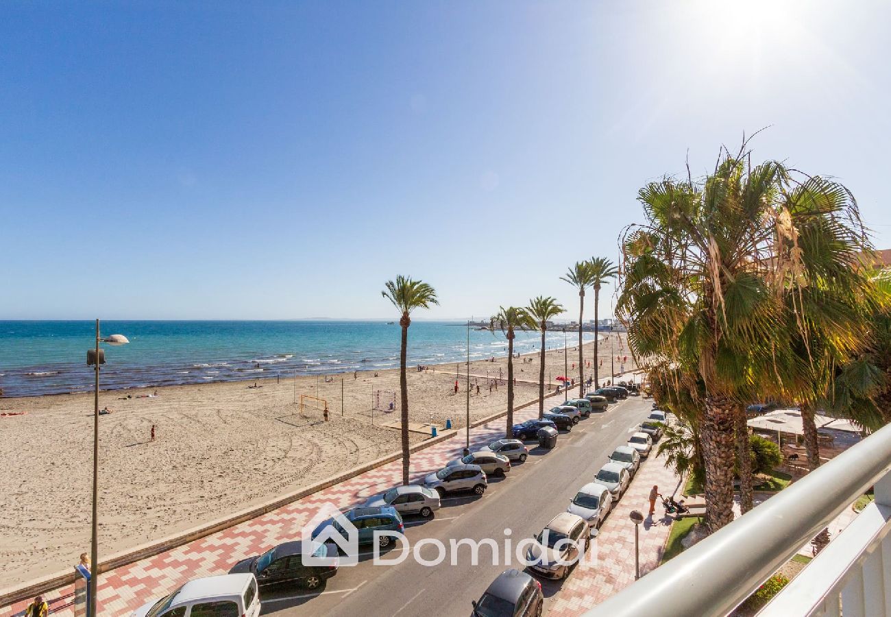 Apartamento en Santa Pola - Primera línea de playa ideal para teletrabajo 