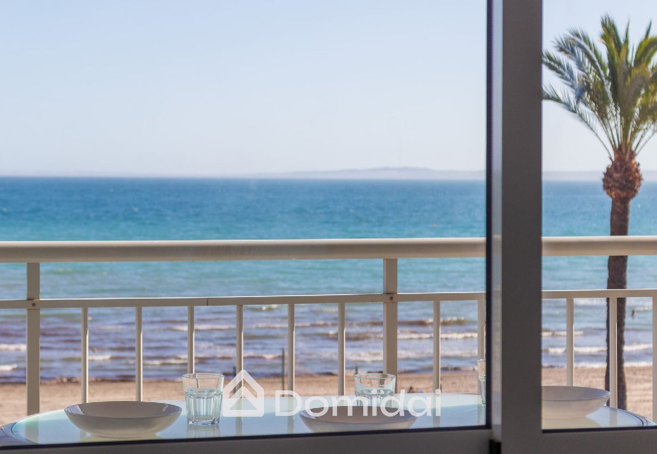 Apartamento en Santa Pola - Primera línea de playa ideal para teletrabajo 