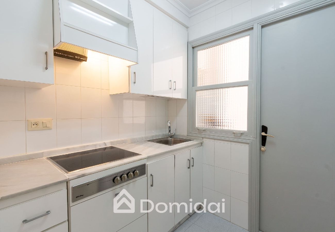 Apartamento en Santa Pola - Playa a 5 metros en el centro del pueblo - Domidai 