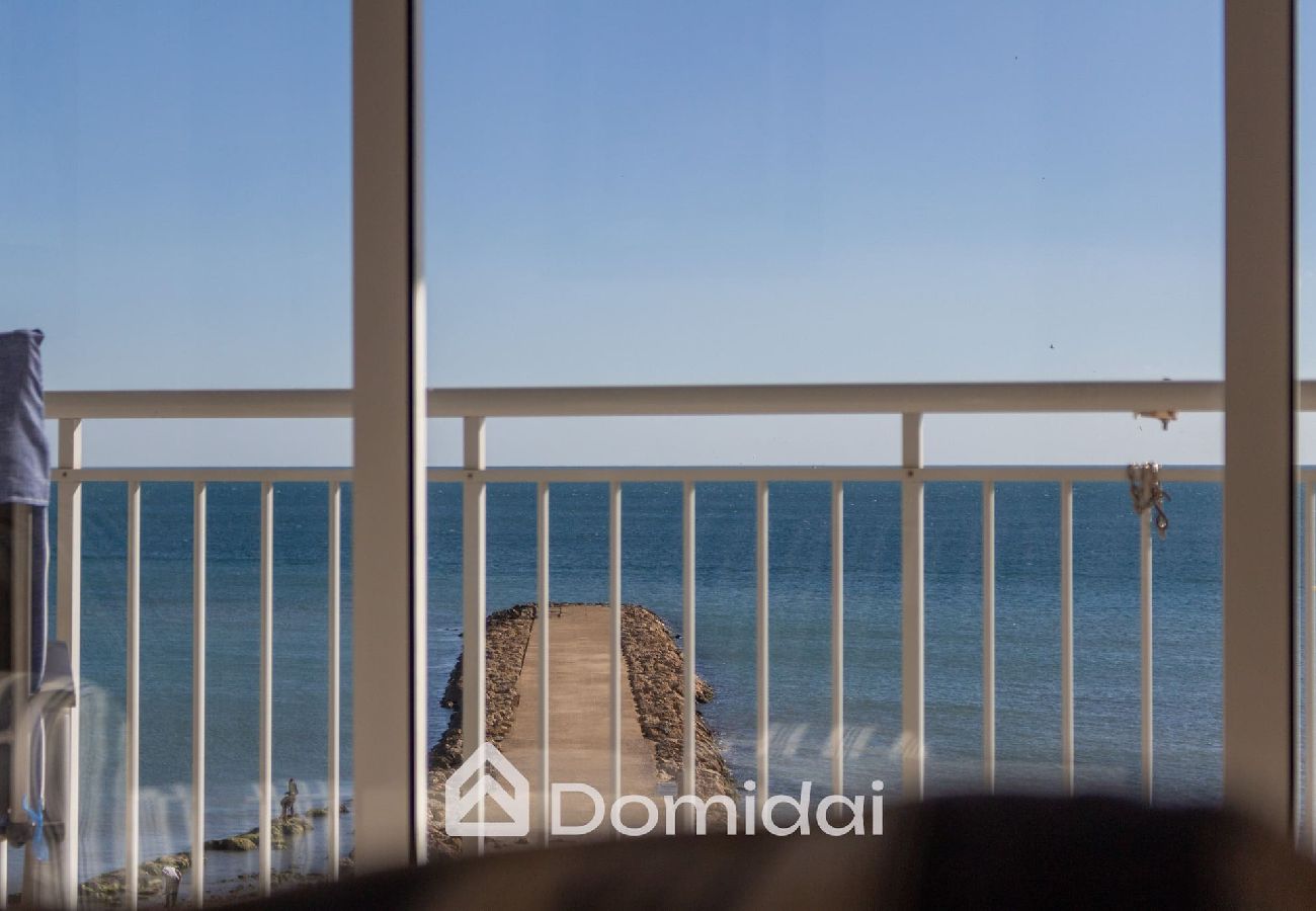 Apartamento en Santa Pola - Playa a 5 metros en el centro del pueblo - Domidai 