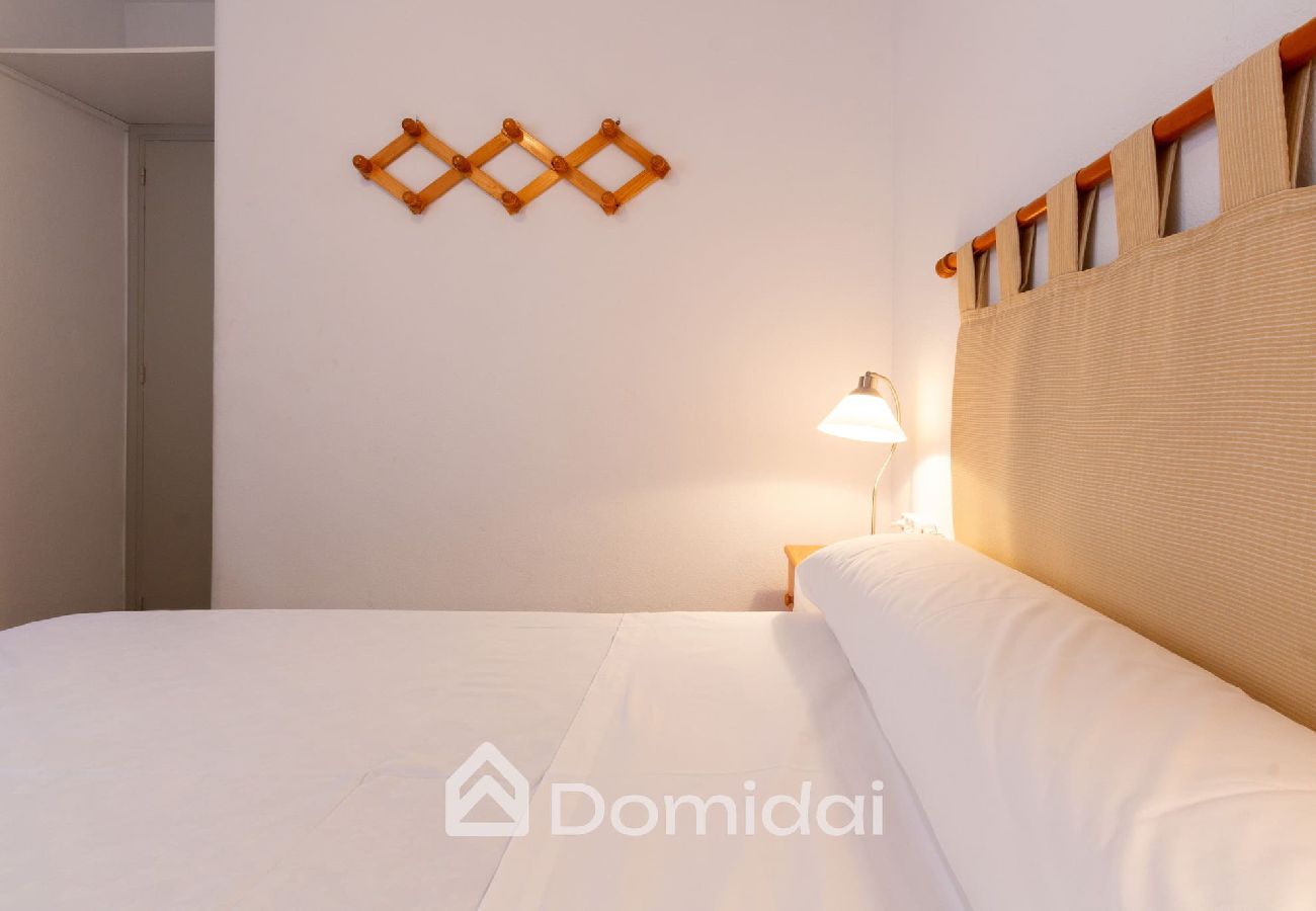 Apartamento en Santa Pola - Playa a 5 metros en el centro del pueblo - Domidai 