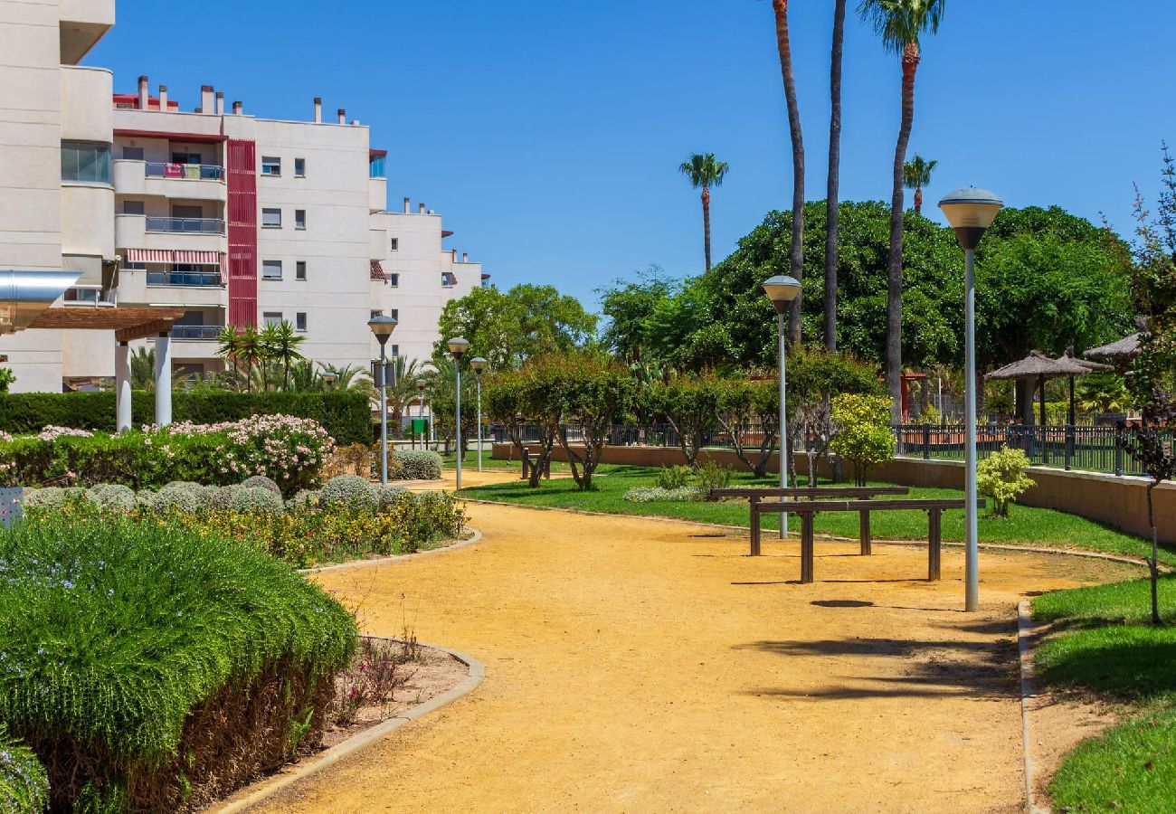 Apartamento en Arenales del Sol - The Sand - Relax, beach and pool 