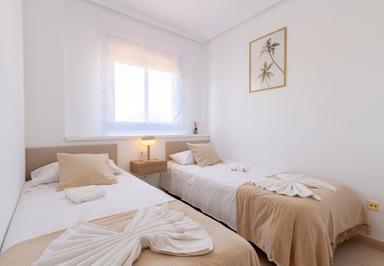 Apartamento en Arenales del Sol - The Sand - Relax, beach and pool 