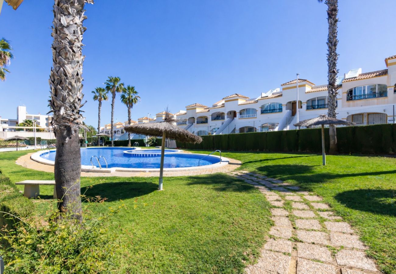 Apartamento en Gran Alacant - Casa Jícara - urbanización con piscina by Domidai 