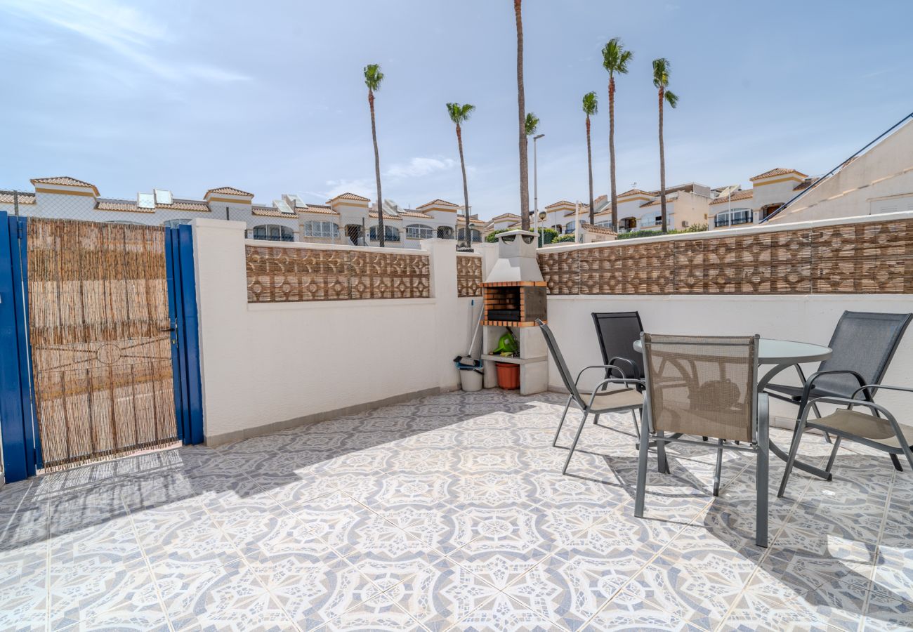 Apartamento en Gran Alacant - Casa Jícara - urbanización con piscina by Domidai 