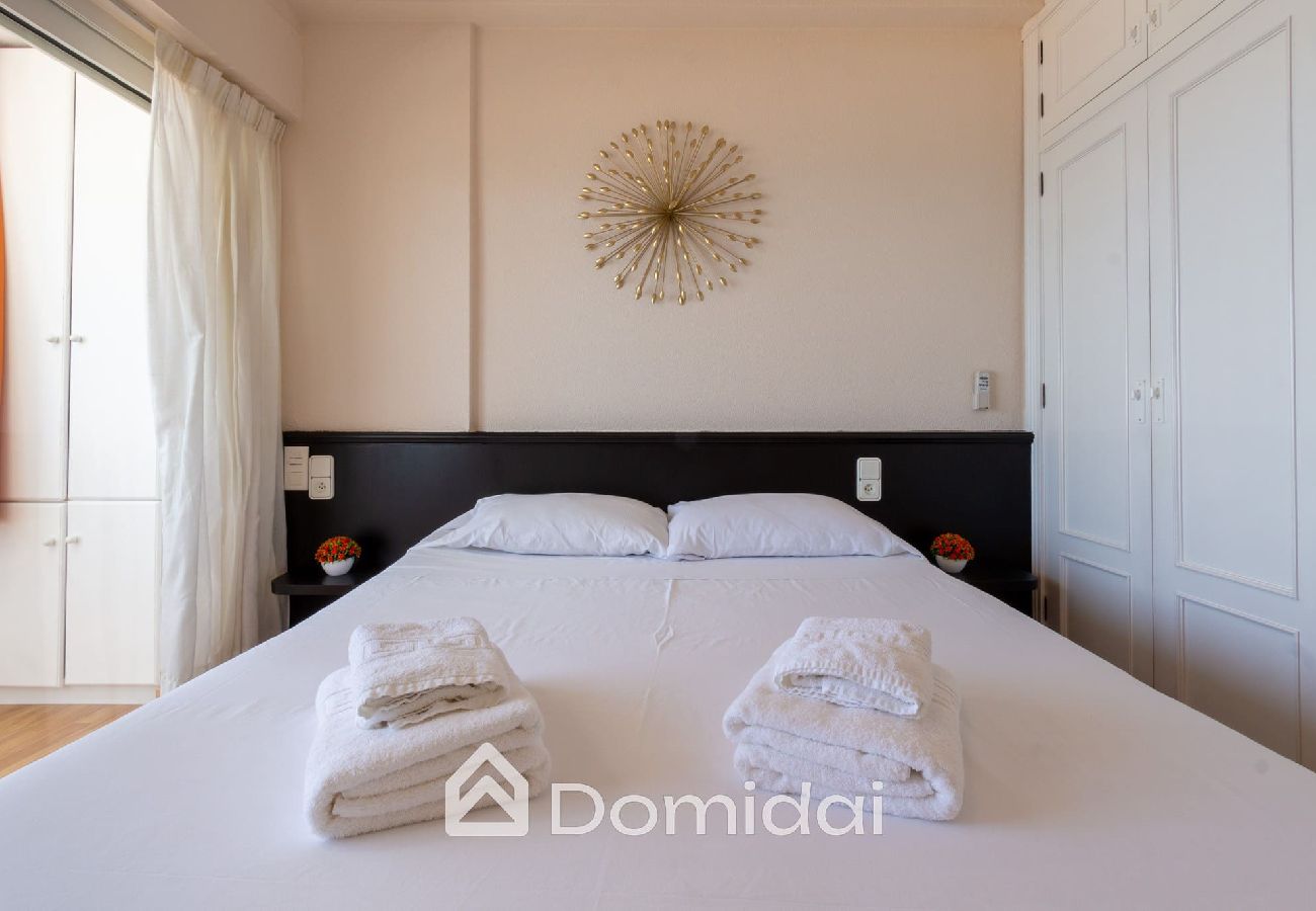 Apartamento en Los Arenales del Sol - The Seaview - beach & pool by Domidai 