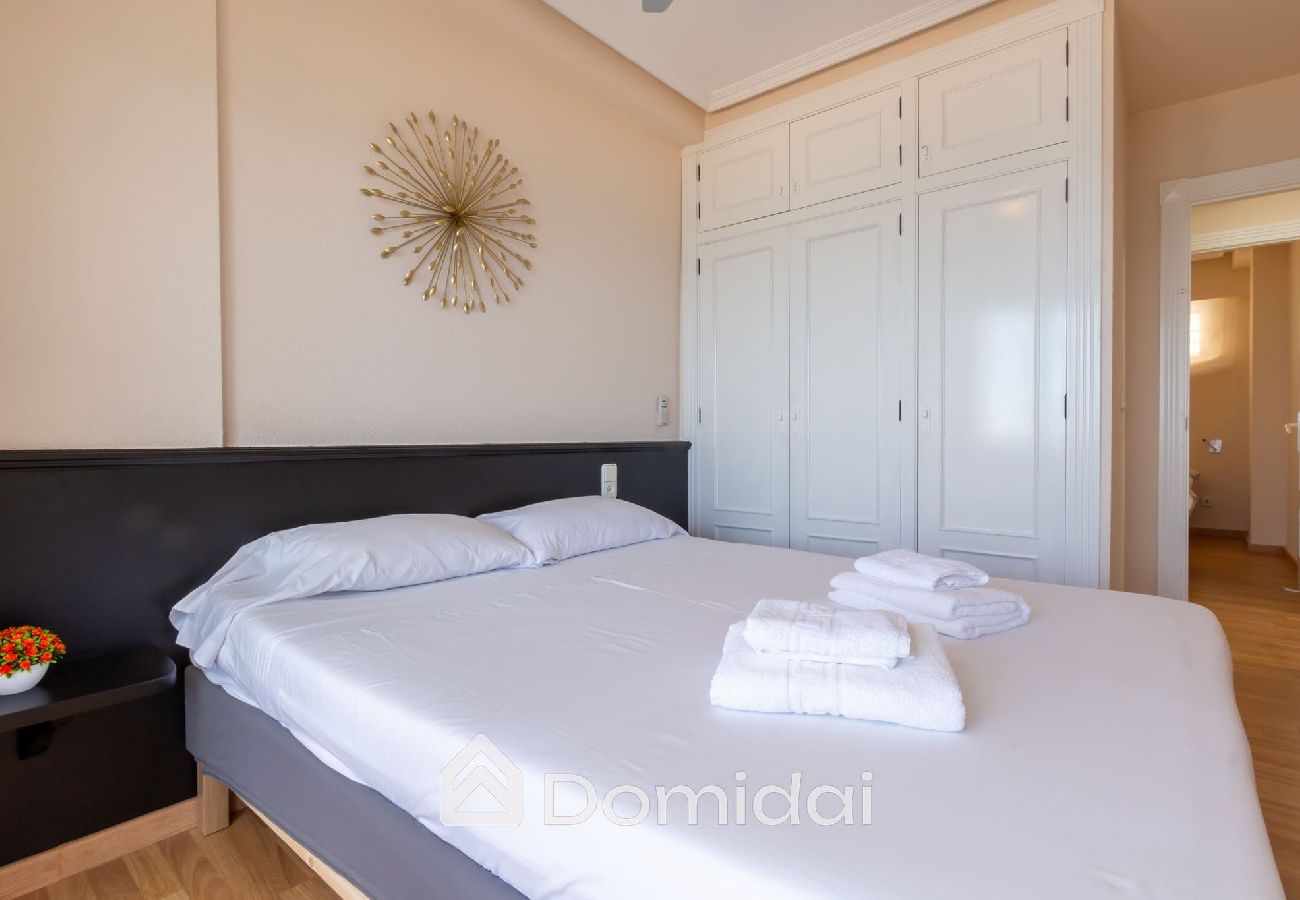 Apartamento en Los Arenales del Sol - The Seaview - beach & pool by Domidai 