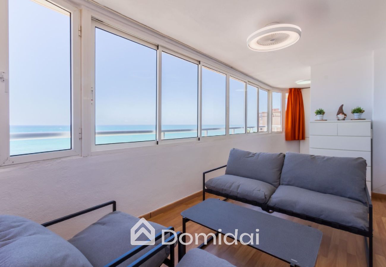 Apartamento en Los Arenales del Sol - The Seaview - beach & pool by Domidai 