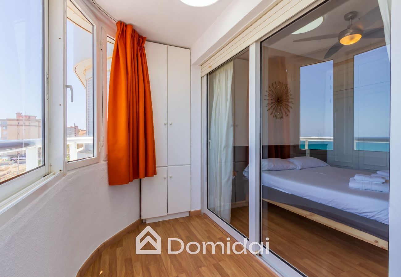 Apartamento en Los Arenales del Sol - The Seaview - beach & pool by Domidai 