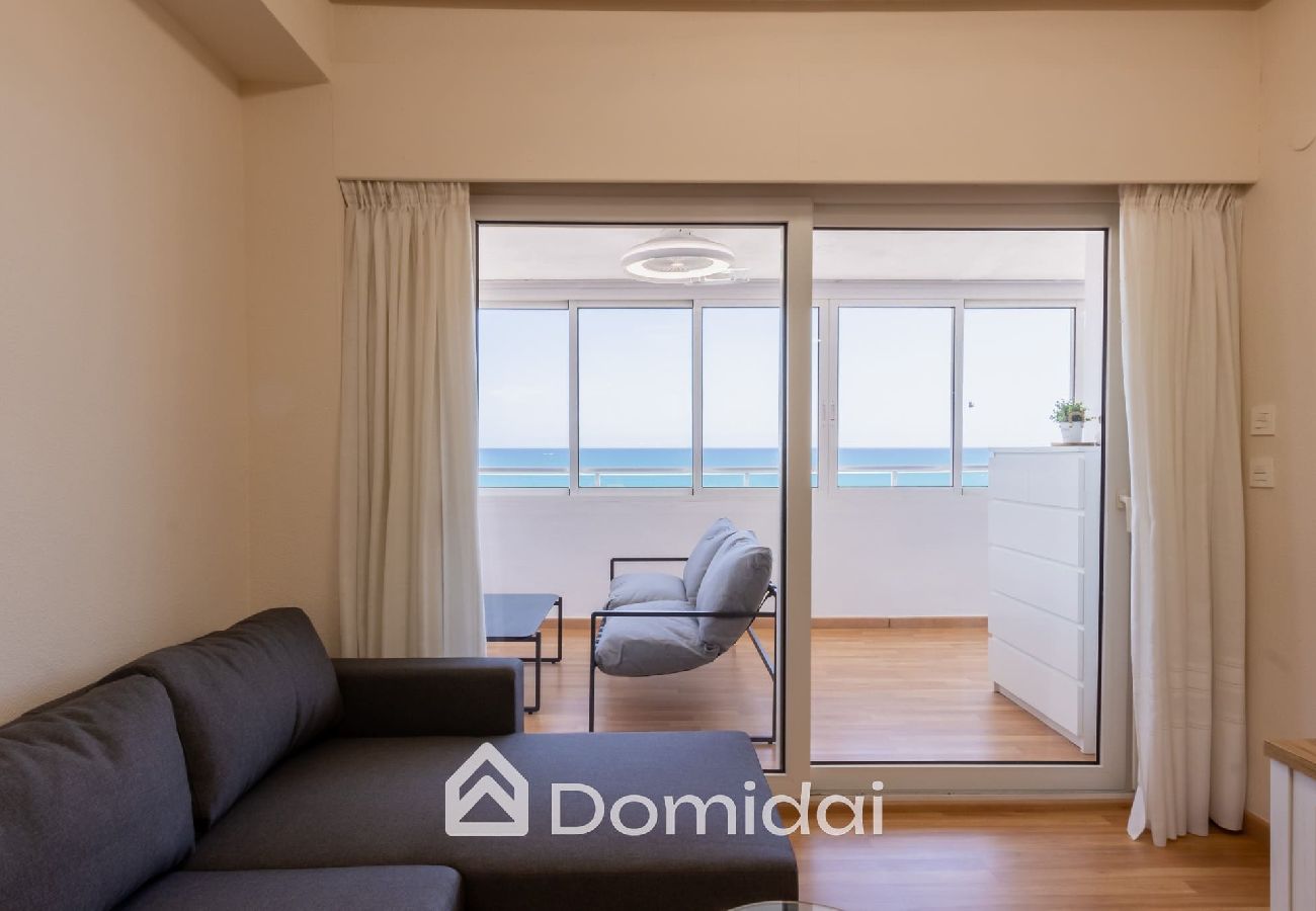 Apartamento en Los Arenales del Sol - The Seaview - beach & pool by Domidai 