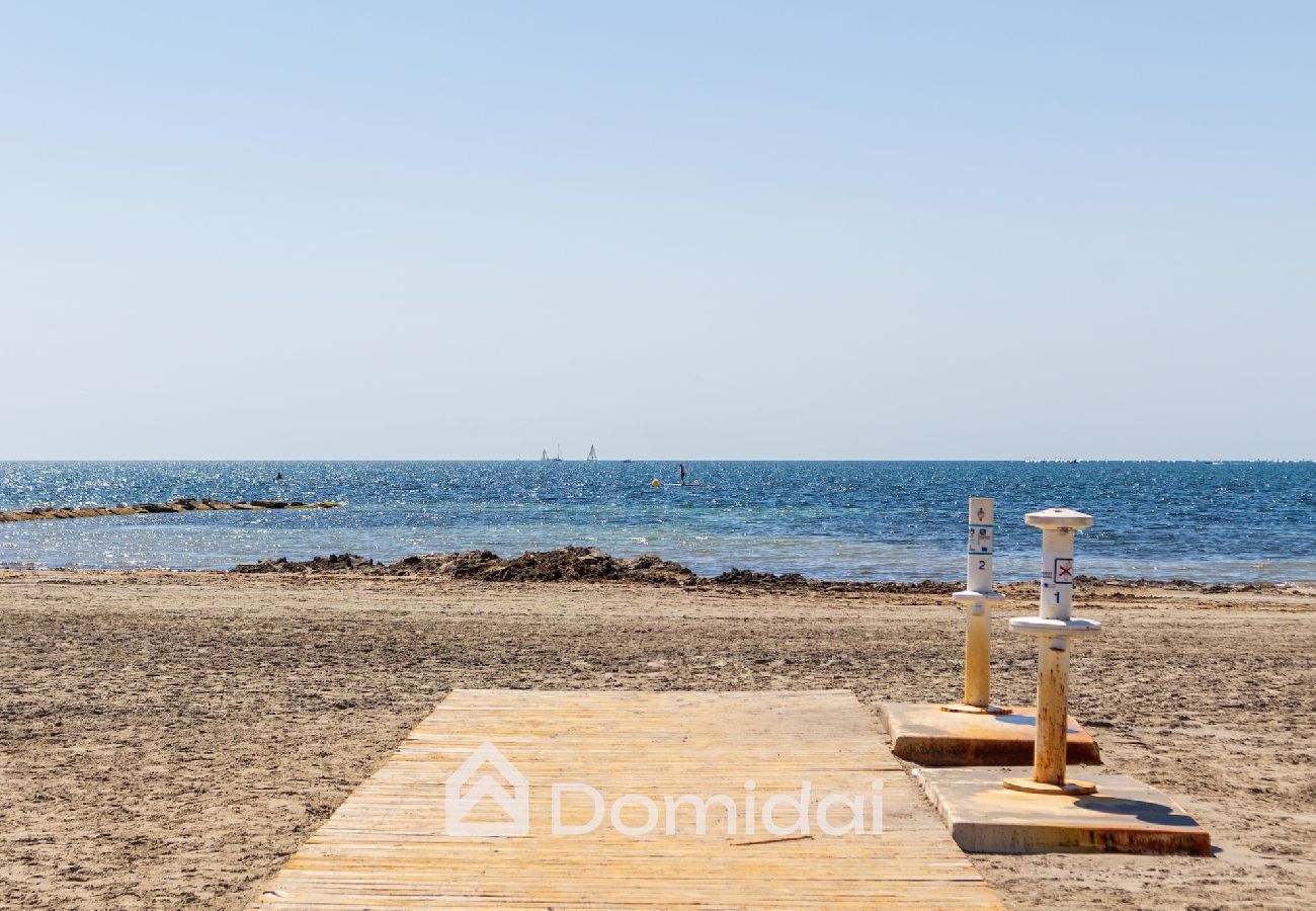 Apartamento en Santa Pola - Apartamento a pie de playa cerca del aeropuerto 