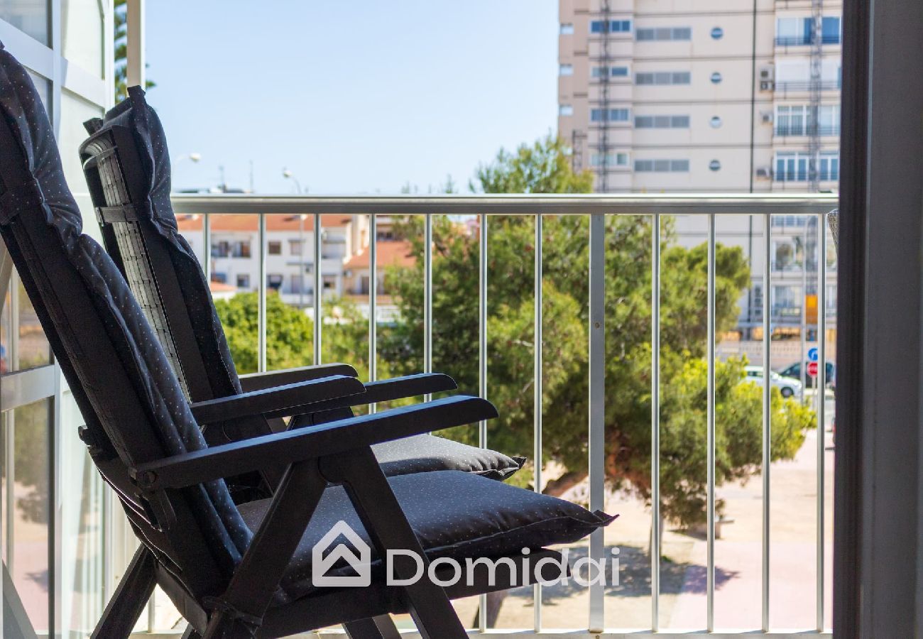 Apartamento en Santa Pola - Apartamento a pie de playa cerca del aeropuerto 