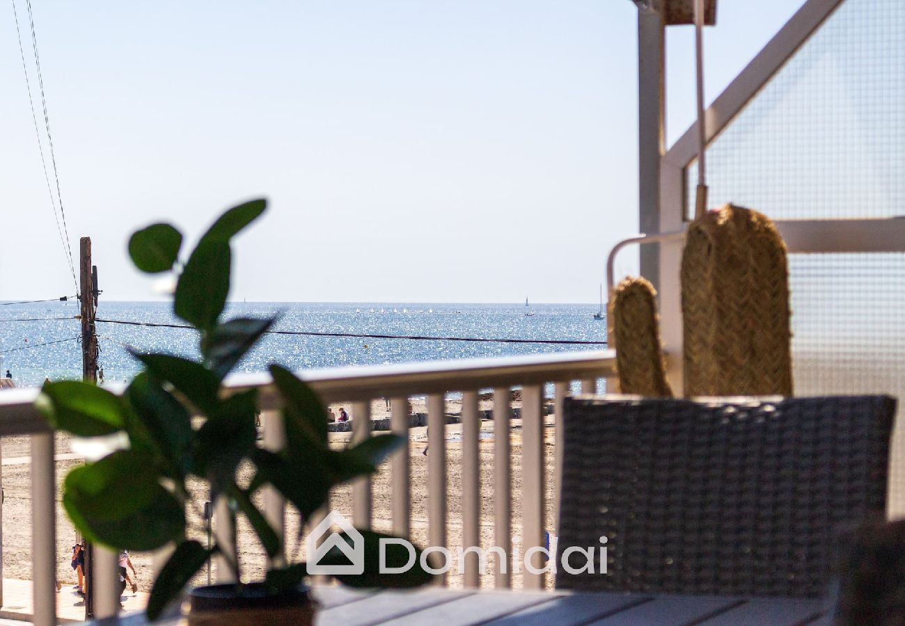 Apartamento en Santa Pola - Apartamento a pie de playa cerca del aeropuerto 