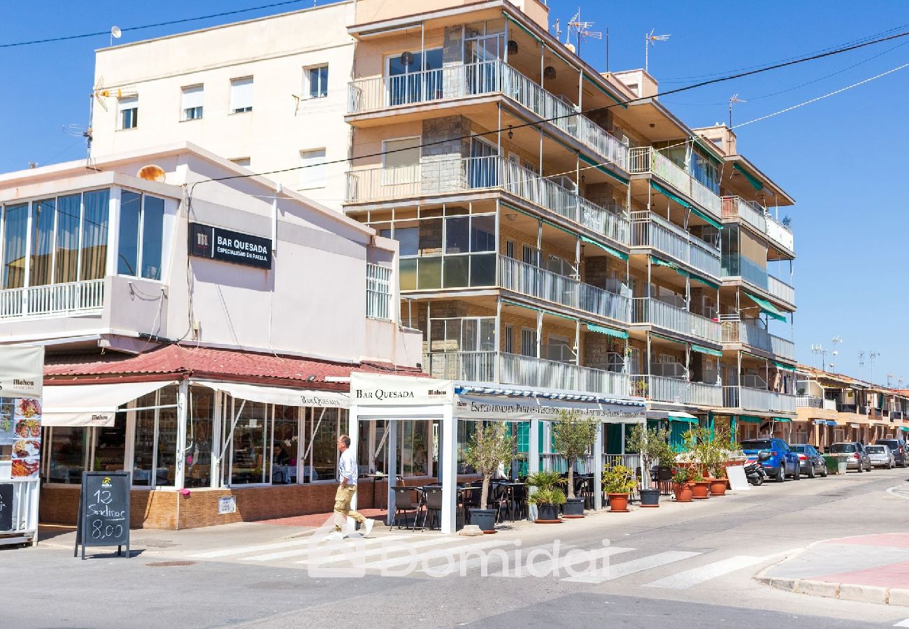 Apartamento en Santa Pola - Apartamento a pie de playa cerca del aeropuerto 