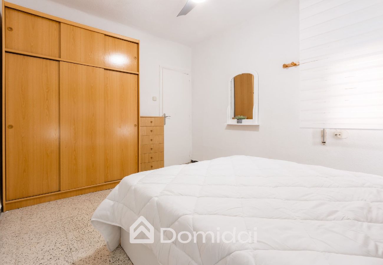 Apartamento en Santa Pola - Apartamento a pie de playa cerca del aeropuerto 