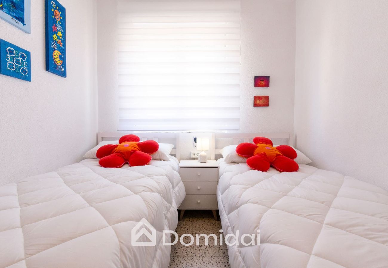 Apartamento en Santa Pola - Apartamento a pie de playa cerca del aeropuerto 