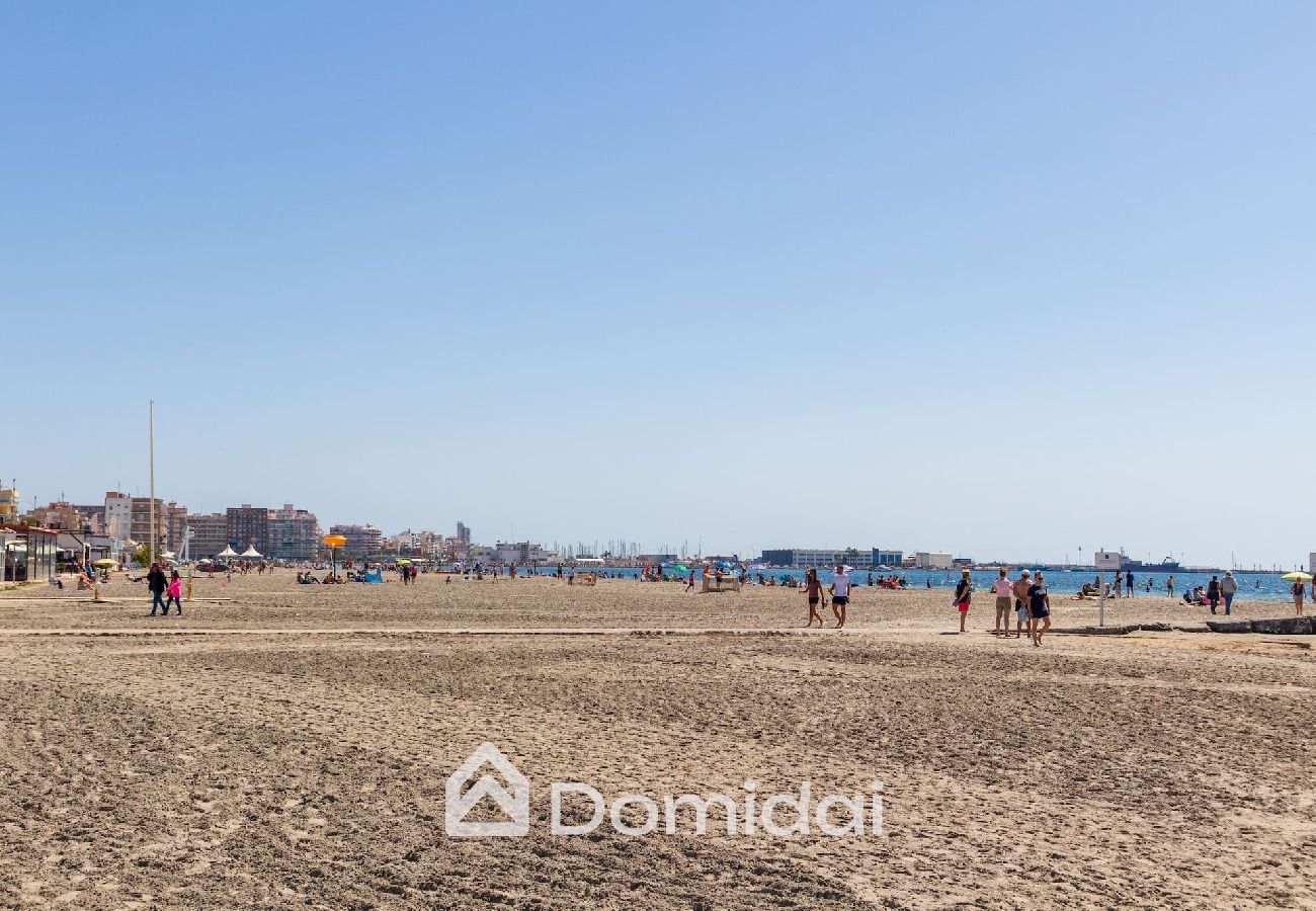 Apartamento en Santa Pola - Apartamento a pie de playa cerca del aeropuerto 