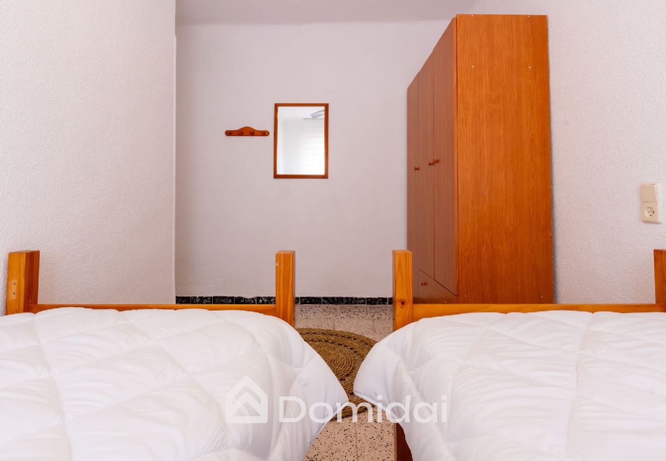 Apartamento en Santa Pola - Apartamento a pie de playa cerca del aeropuerto 