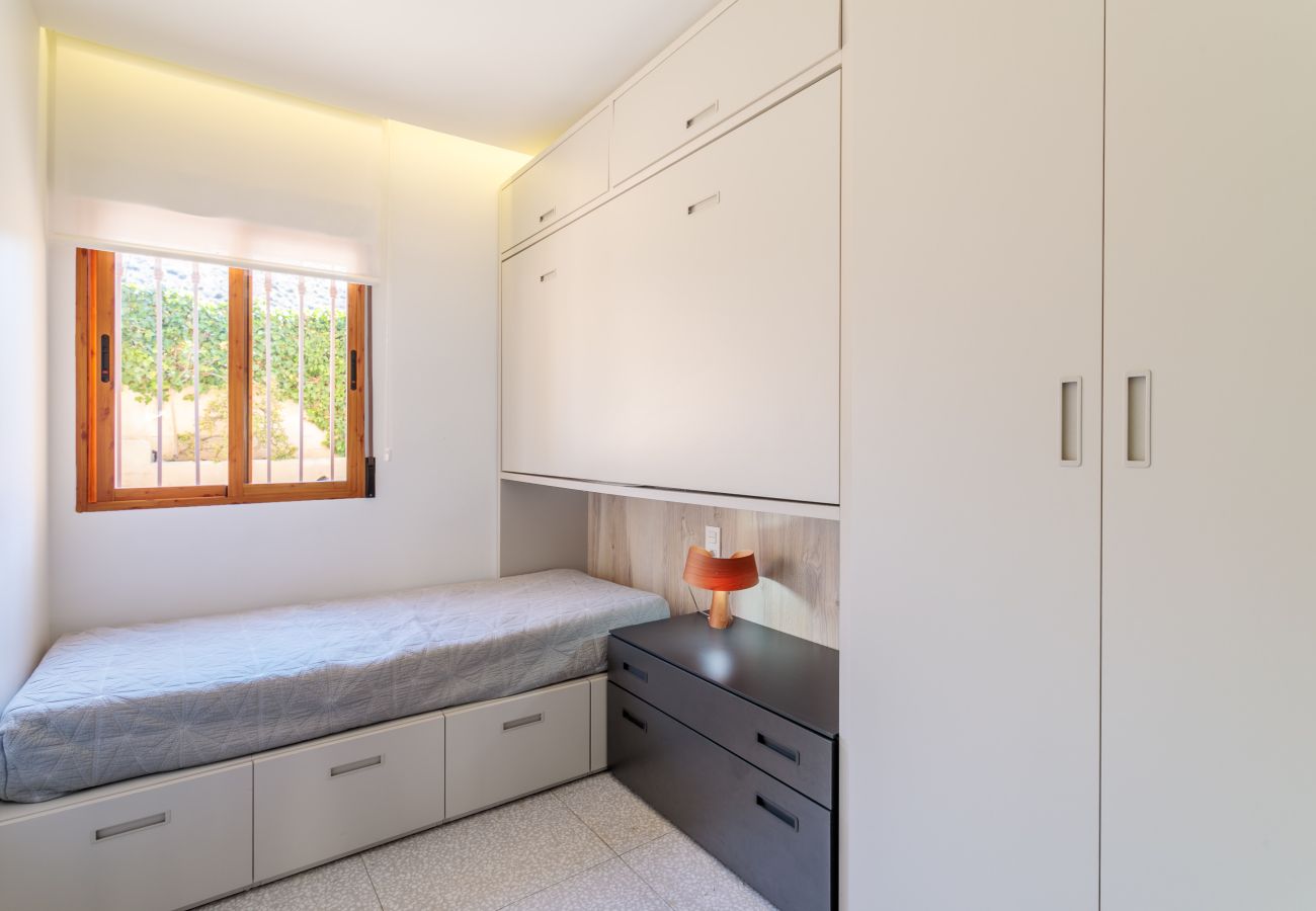 Apartamento en Santa Pola - Luxe Levante: Playa y teletrabajo