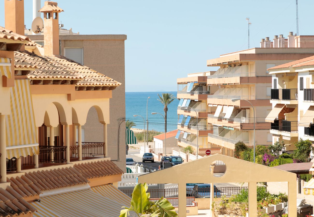 Apartamento en Santa Pola - Retiro Levante - Descanso y modernidad en la playa