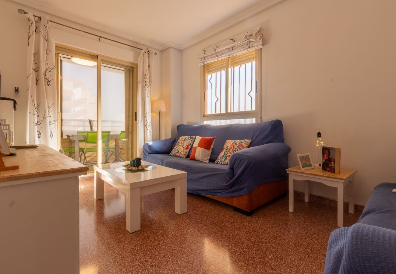 Apartamento en Arenales del Sol - Apartamento en Arenales con Piscina y Terraza Soleada