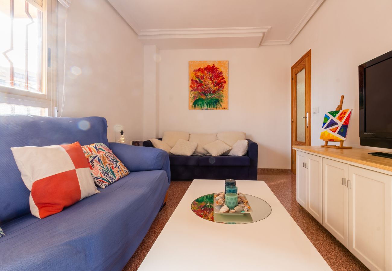 Apartamento en Arenales del Sol - Apartamento en Arenales con Piscina y Terraza Soleada