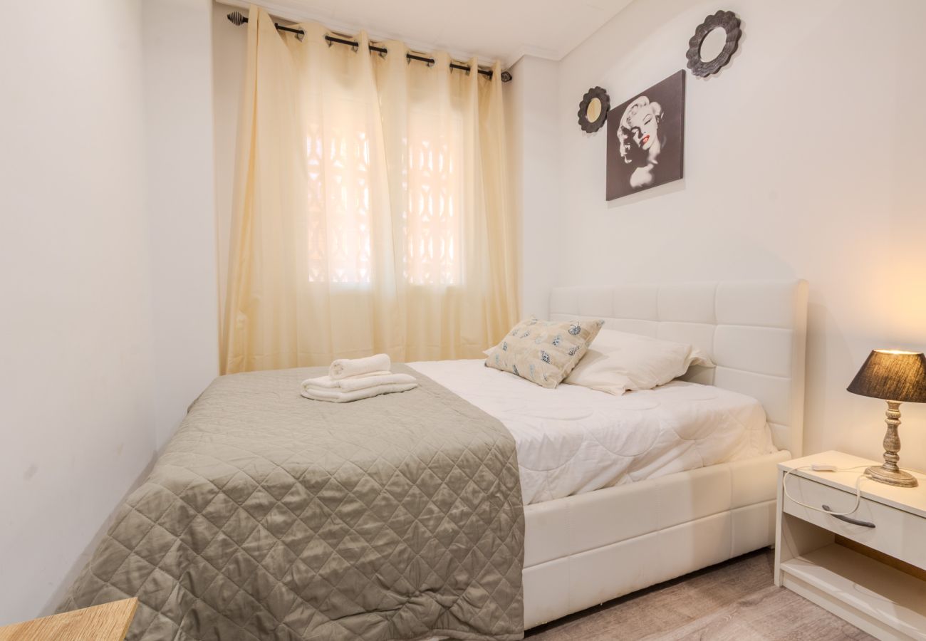 Apartamento en Santa Pola - Casa frente a la playa en Santa Pola