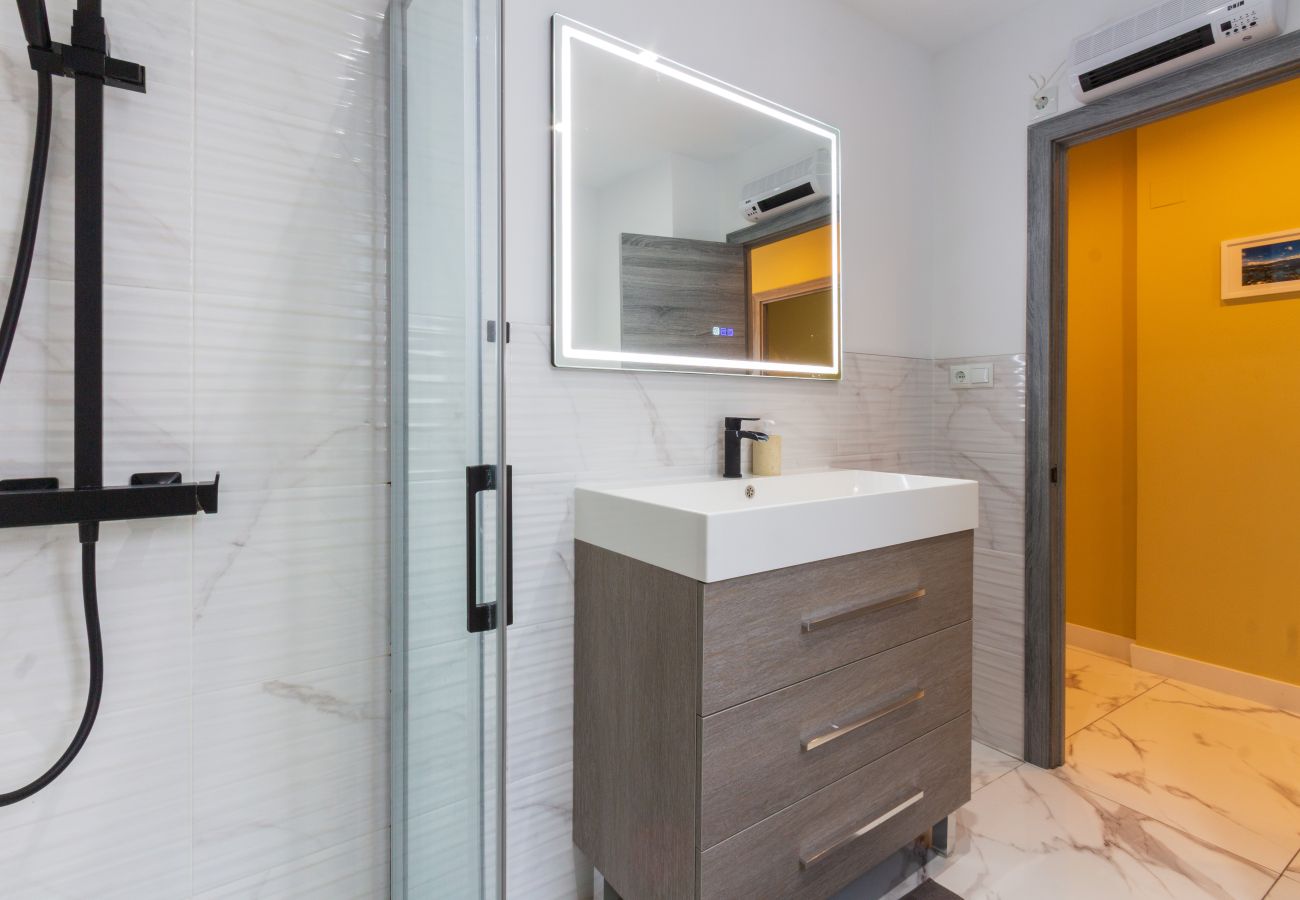 Apartamento en Santa Pola - Moderno piso en Santa Pola (alquiler +10 días)