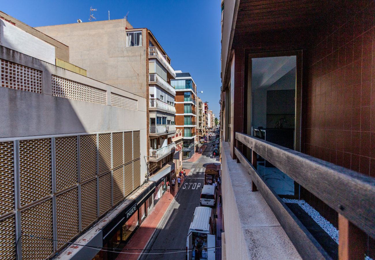 Apartamento en Santa Pola - Moderno piso en Santa Pola (alquiler +10 días)