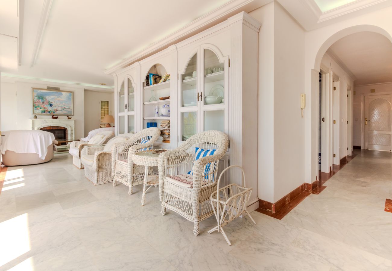 Apartamento en Santa Pola - Primera línea de playa (Media estancia +11 días)