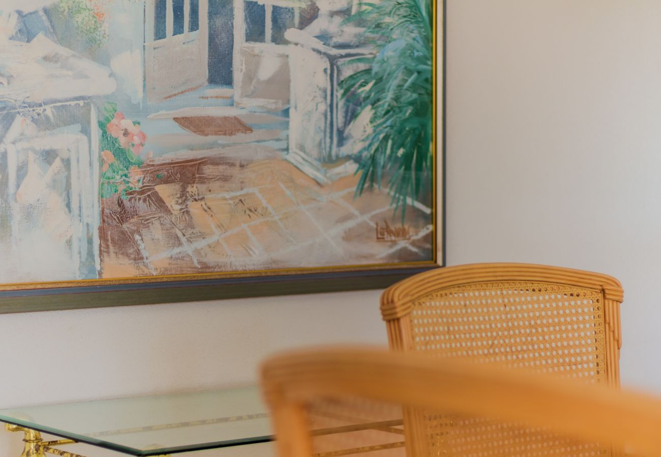 Apartamento en Santa Pola - Primera línea de playa (Media estancia +11 días)