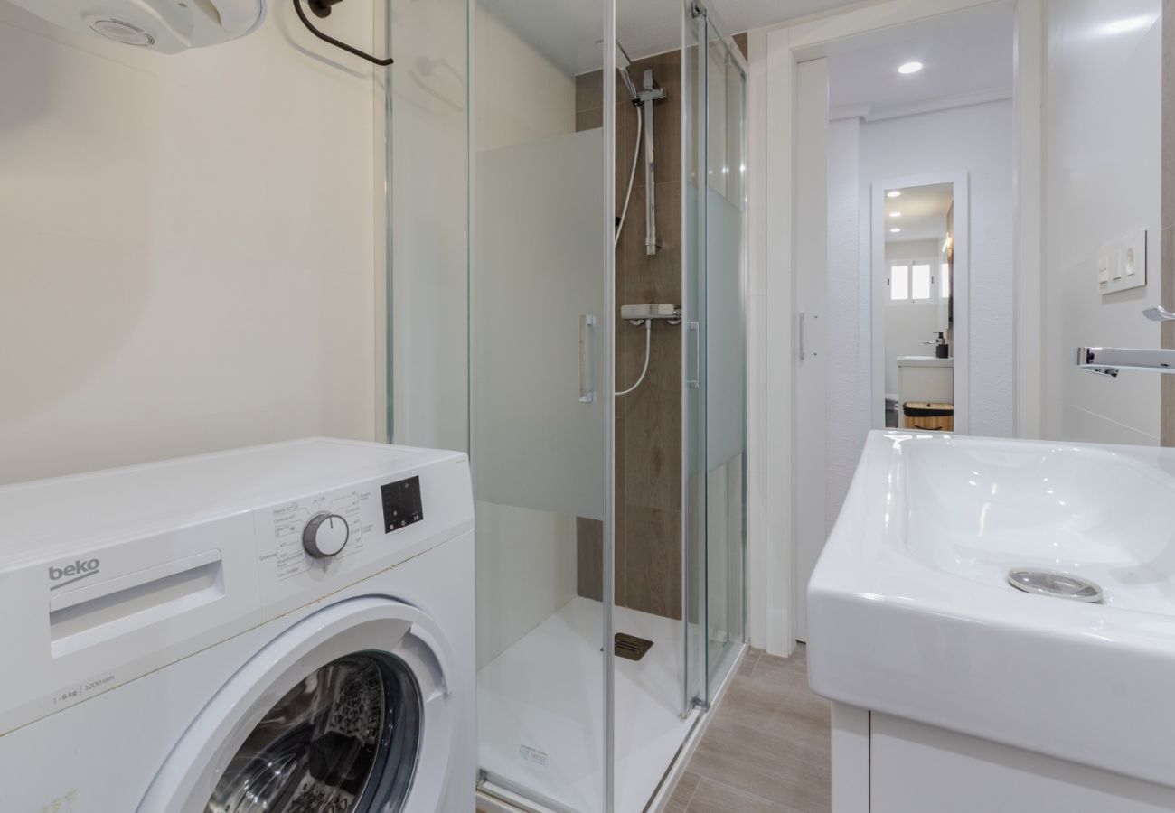 Apartamento en Santa Pola - Apartamento frente al paseo marítimo en Santa Pola