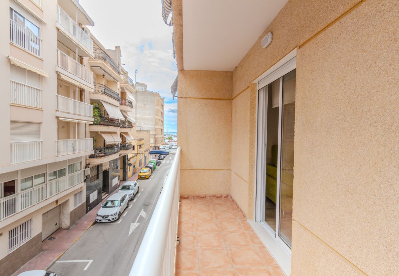 Apartamento en Santa Pola - Piso céntrico a un paso de la playa