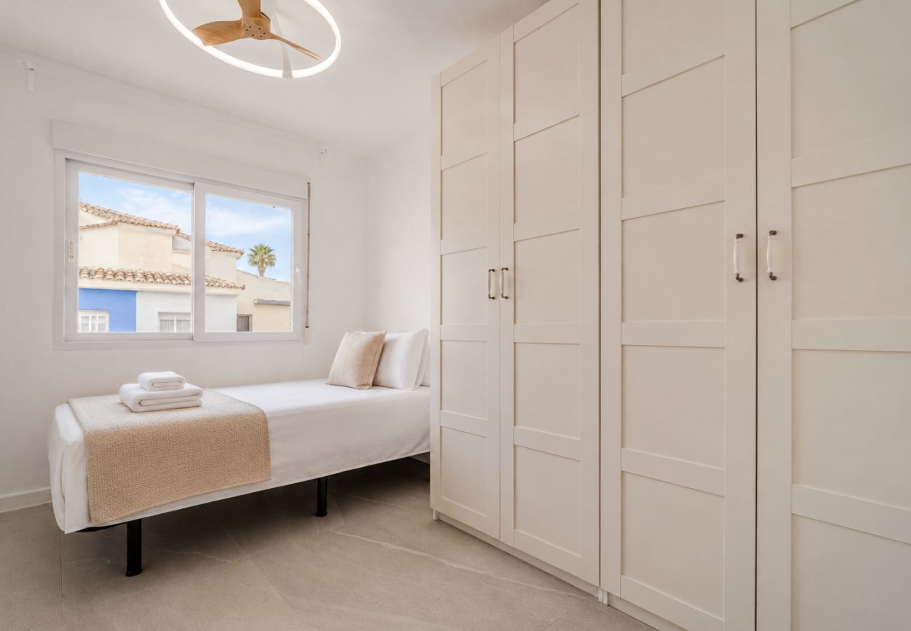 Bungalow en Torre de la Horadada - Escapada Mediterránea en Torre de la Horadada