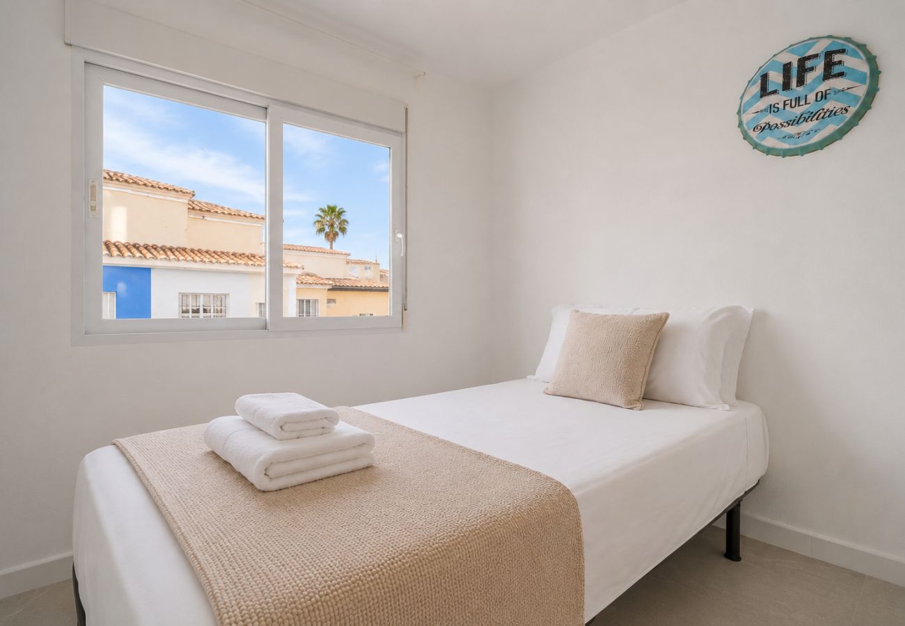 Bungalow en Torre de la Horadada - Escapada Mediterránea en Torre de la Horadada