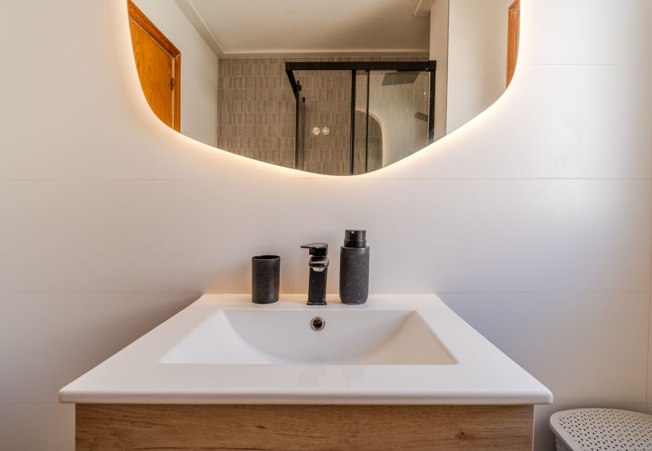 Apartamento en Santa Pola - Escapada Familiar en Urbanización Paraíso