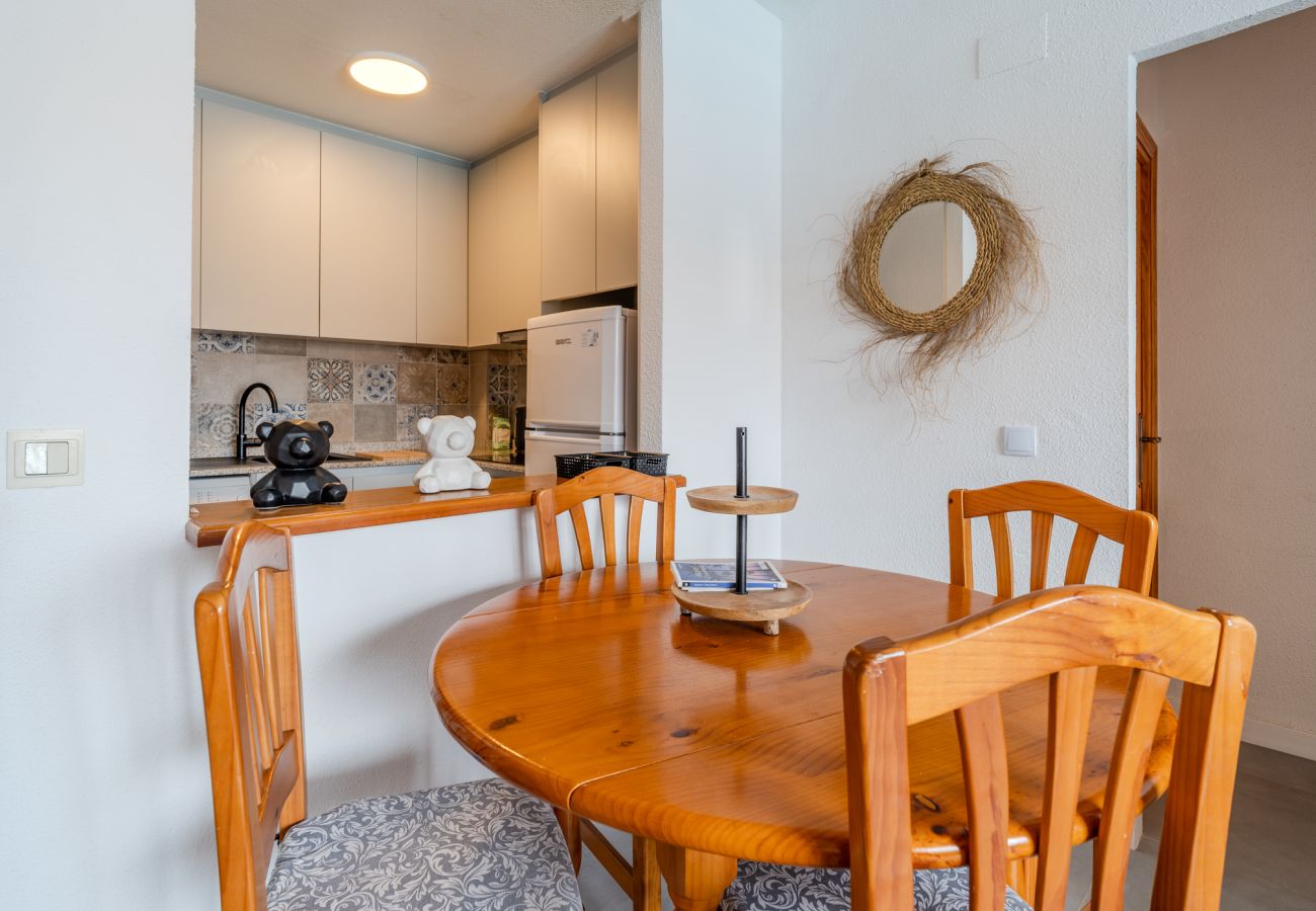 Apartamento en Santa Pola - Escapada Familiar en Urbanización Paraíso