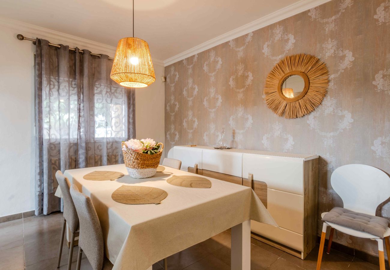Casa en Javea / Xàbia - Villa para 8 cerca de Playa del Arenal con jardín y barbacoa