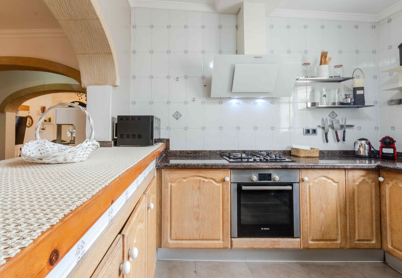 Casa en Javea / Xàbia - Villa para 8 cerca de Playa del Arenal con jardín y barbacoa