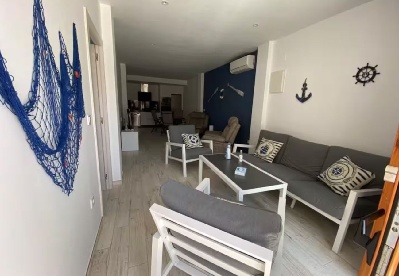 Apartamento en Santa Pola - Casa Moderna cerca de la playa
