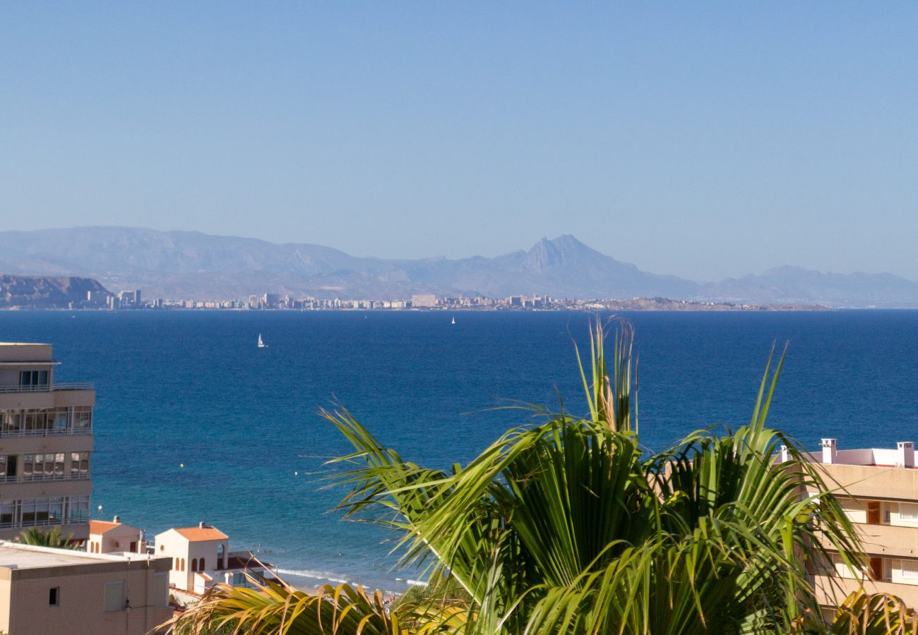 Apartamento en Arenales del Sol - 3 Vistas Suite | Sunrise, Sea & Mountain Views