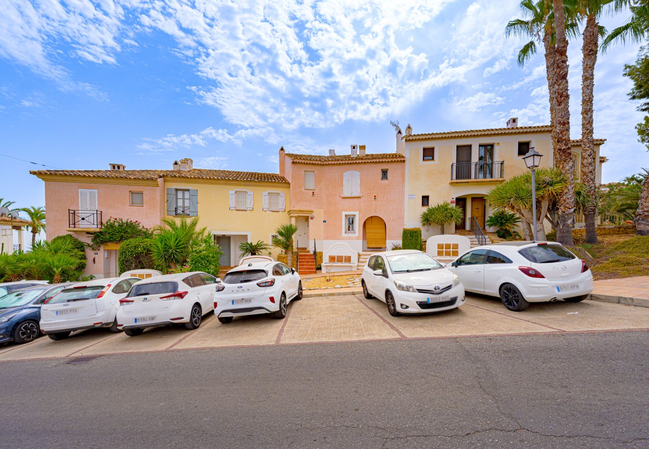 Casa en Finestrat - Casa con BBQ y piscina comunitaria - Golf Badía, Finestrat
