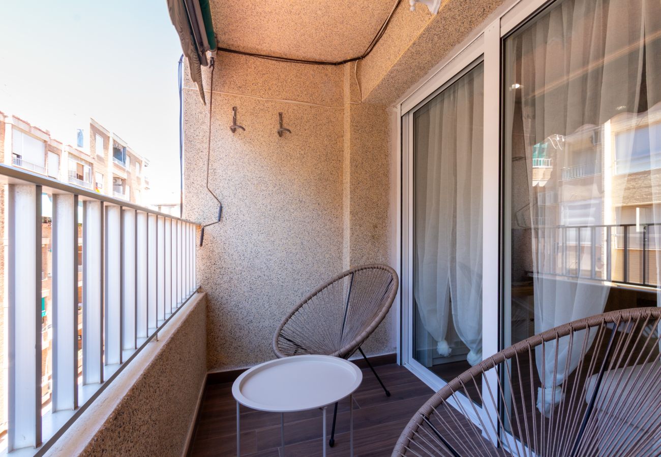 Apartamento en Santa Pola - Apartamento Céntrico junto al Paseo Marítimo